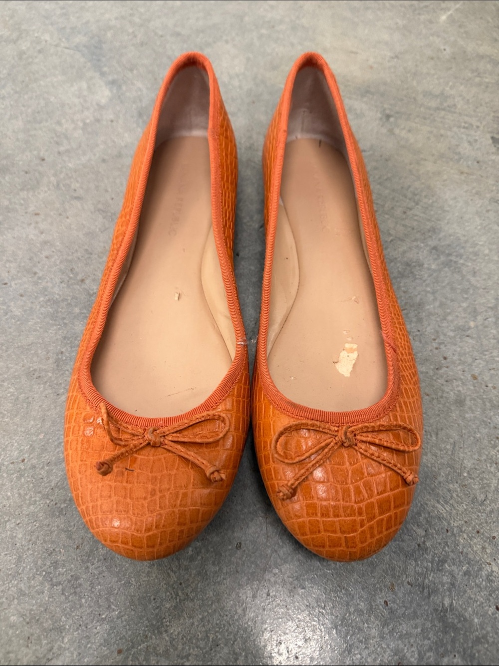 Banana Republic Orange Croc-Embossed Bow Ballet Flats